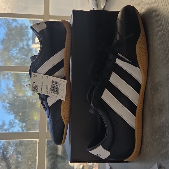 adidas Black and White Sneakers - Picture 2 of 9